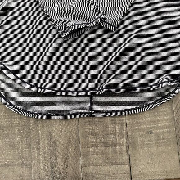 Athleta Black White Micro Stripe Shanti Long Sleeve Athleisure Top Shirt Size S‎ - Picture 7 of 16